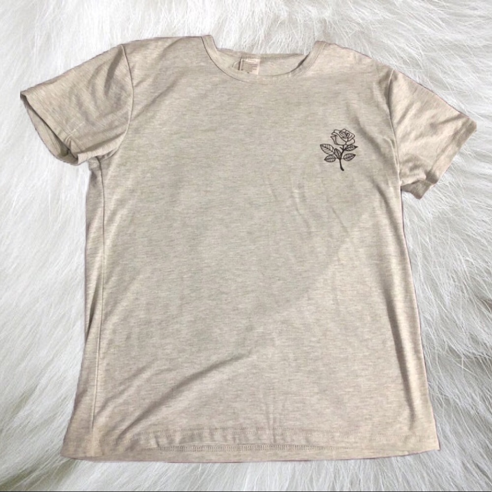 SELENA Single Rose Minimalist Tee